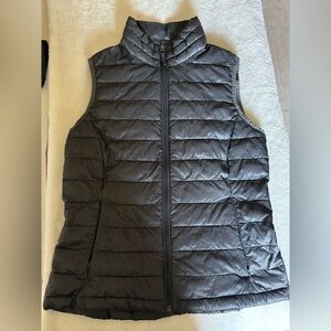 Amazon vest 
Size s